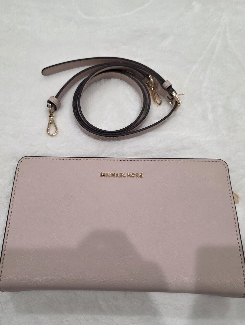 Michael Kors Blush Crossbody Wallet